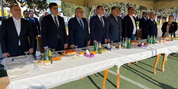 Xəzər rayonunda Ümummilli Lider Heydər Əliyevin anadan olmasının 103-cü ildönümünə həsr edilmiş qəsəbələrarası futbol turniri keçirilib