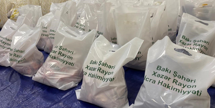 Xəzər rayonunda Qurban bayramı münasibətilə bayram sovqatları paylanılıb